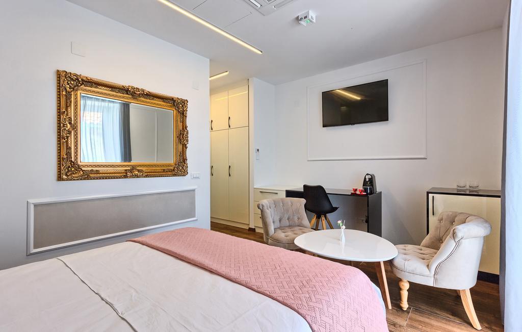 Mincheta - Luxury Rooms Primošten Dış mekan fotoğraf